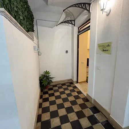 Elisabetta & Diana House Apartman