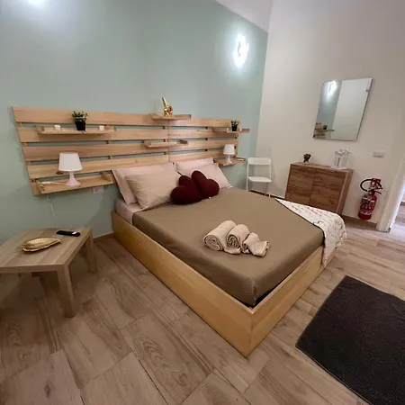 Elisabetta & Diana House